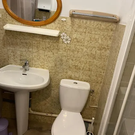 With Parking Apartmán